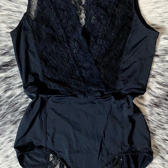 BY MALENE BIRGER “RAWAL” LACE BODYSUIT, SZ SMALL BLACK - Picture 3 of 9